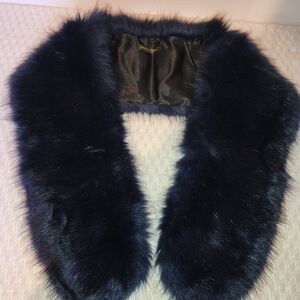 Luxurious Faux Fur Collar in Deep Blue